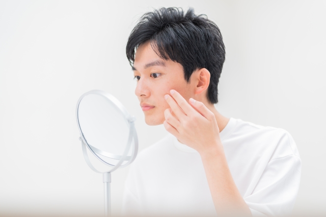 ニキビが気になる男性